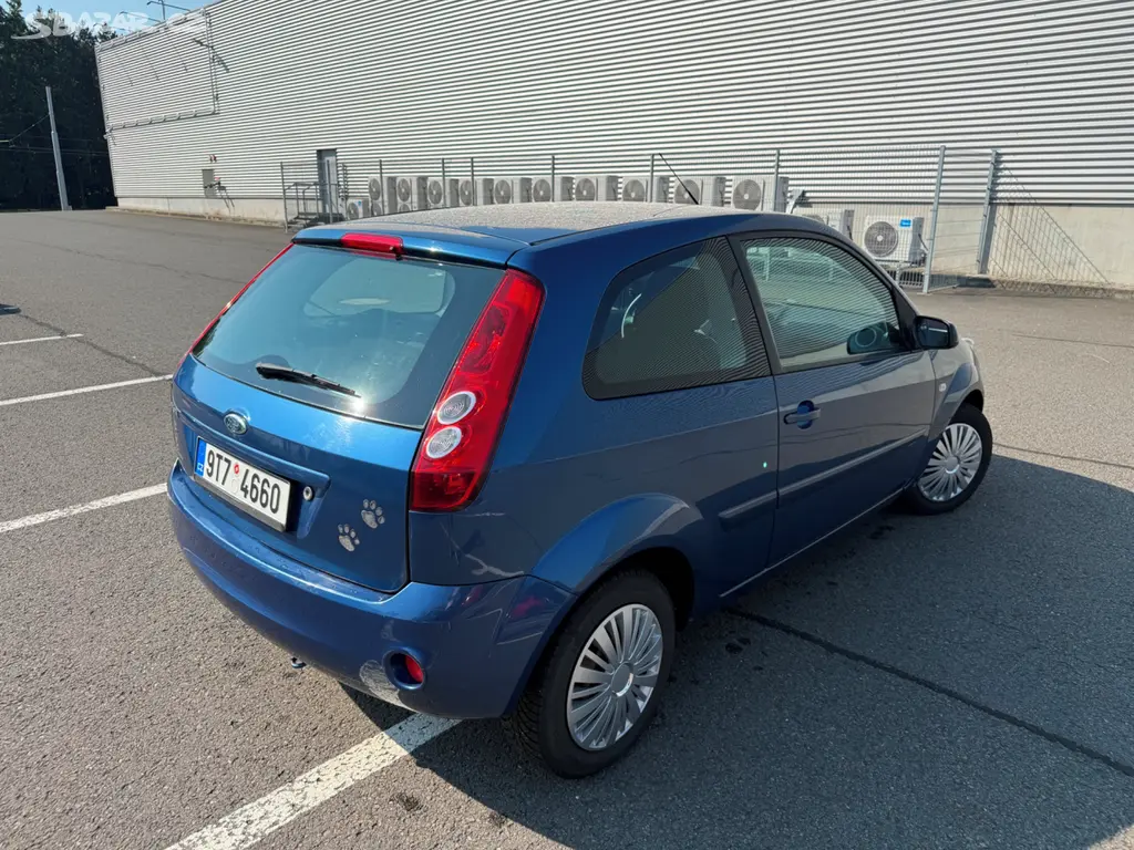 FORD FIESTA 1,3i 55kW 2008 - 2. maj Klima - Pěkná - fotka 5
