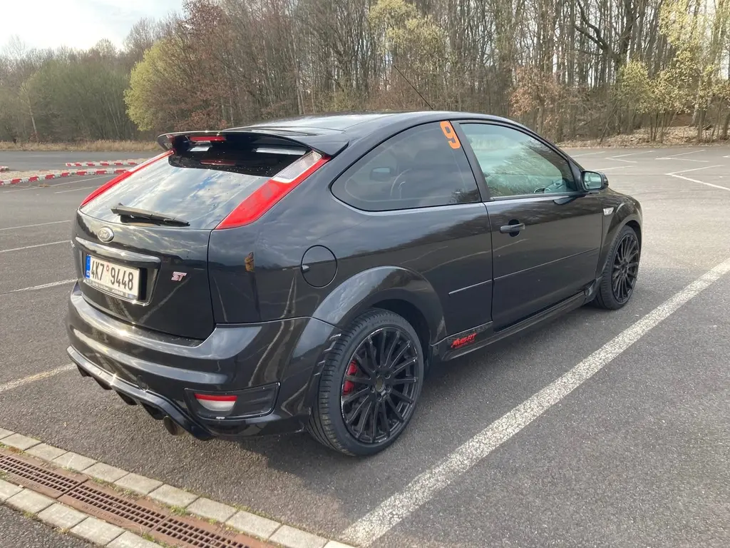 Ford Focus ST 225 2006 - fotka 4