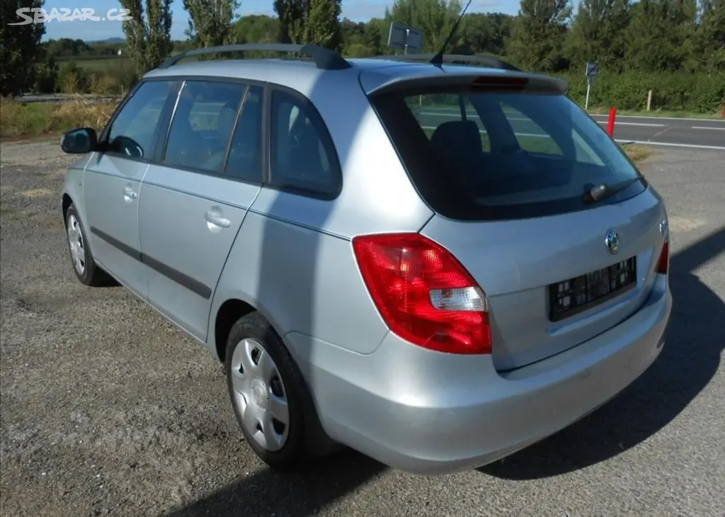 Škoda Fabia 1,4 i 16V KOMBI KLIMA benzín - fotka 5