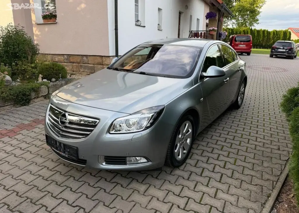 Opel Insignia 2,0CDTi/ 118Kw serviska Tažné nafta