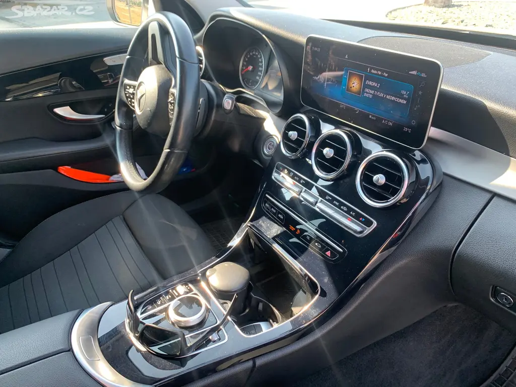 Mercedes-Benz Třídy C, 2,0 220d 147kW,9G-TRONIC - fotka 6