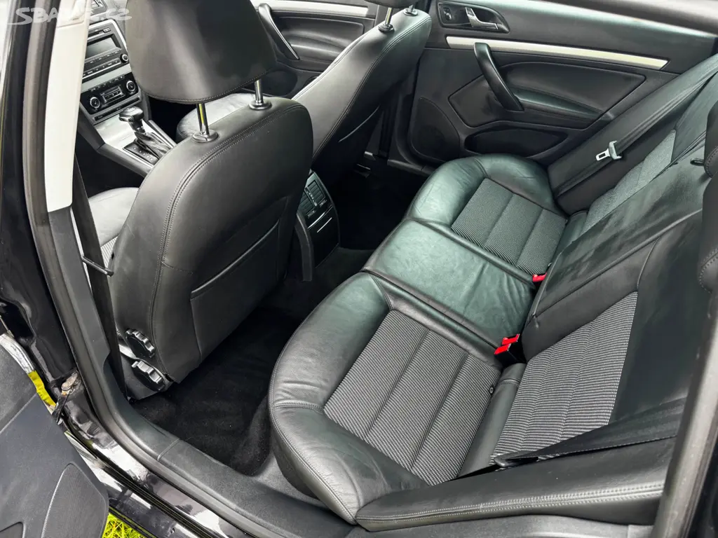 Škoda Octavia kombi 2., 2.0 Tdi, 103 kW, DSG - fotka 6