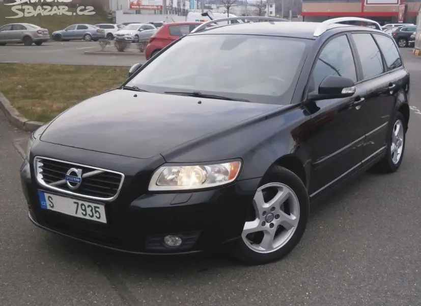 Volvo V50 2.0D, 110 kW, r.v. 2012, tažné, nová STK