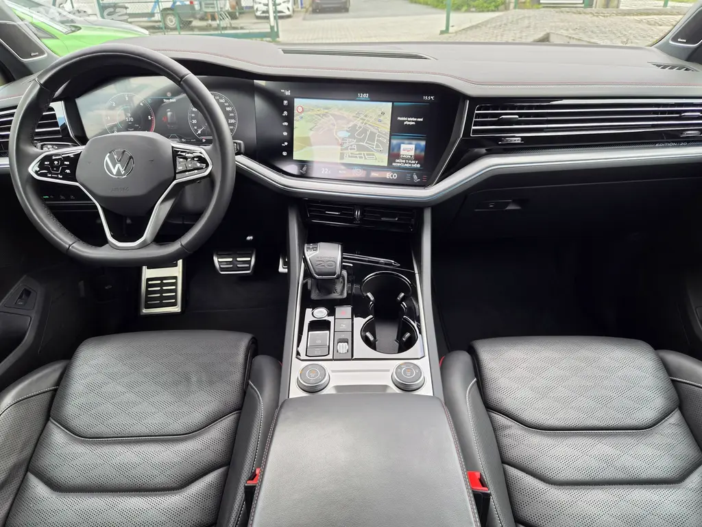 VW Touareg TDi R Line BLACK STYLE WEBASTO KAMERA - fotka 6
