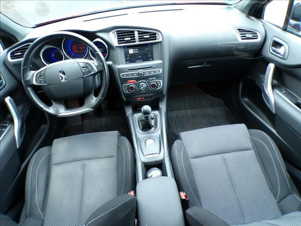 Citroën DS4 1,6 HDi 120 1.MAJITEL - fotka 5