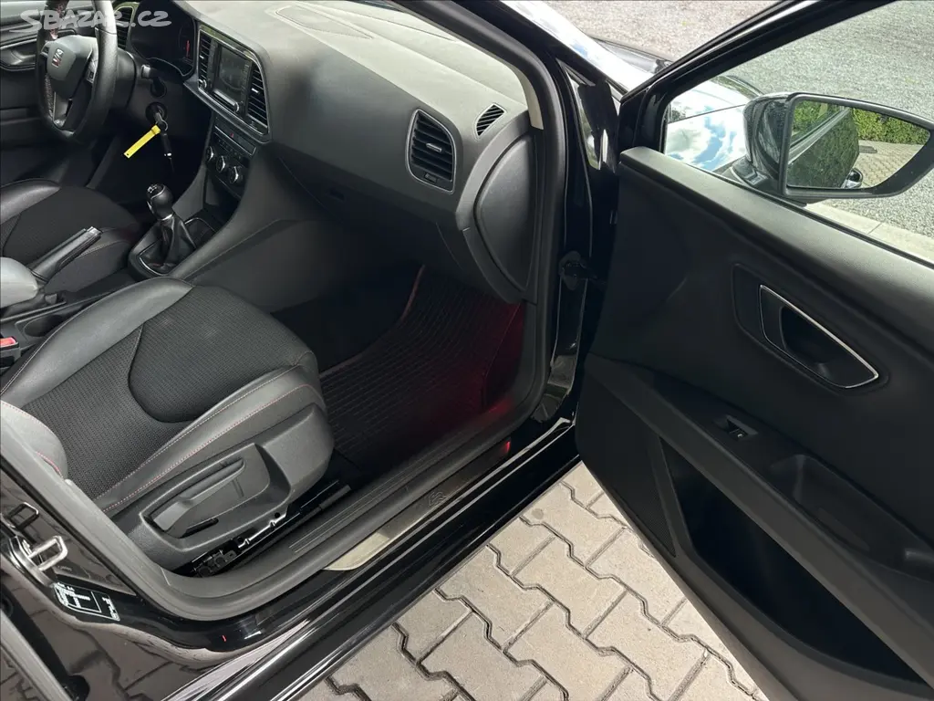 Seat Leon, 2,0 2.0 TDI 110kW FR FULL LED - fotka 6