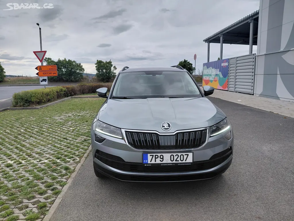 Škoda Karoq, 1.5TSI 110KW 1.MAJ,+ZIMNÍ KOLA - fotka 2