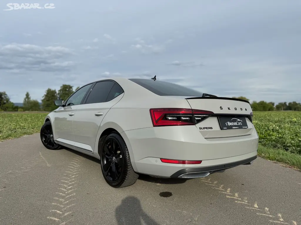 Superb SPORTLINE 2.0TSI 140kW DSG 114tis km DPH ČR - fotka 4