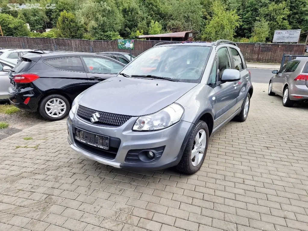 Suzuki SX4, 1.6 (88 kW), 4x4, 84 tis. km - fotka 2