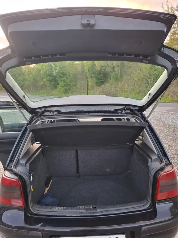 Auto volkswagen golf - fotka 2