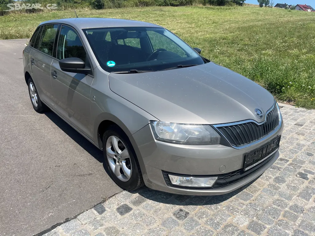 Škoda Rapid Spaceback 1.2 TSI alu - fotka 3