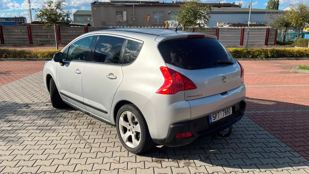 Peugeot 3008 2.0HDI 110Kw - fotka 3