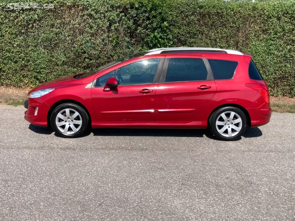 Peugeot 308, SW 1.6 HDI 82kW panorama - fotka 6