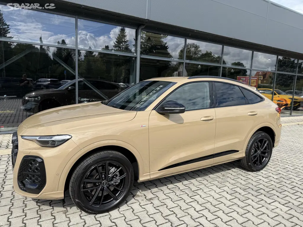 Audi Q5, SB TDI 150kW 4X4 S-LINE R20 3D - fotka 3