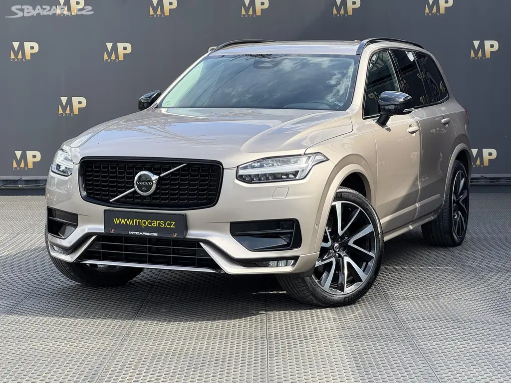 Volvo XC90, B5 4X4 Ultimate, DPH, 1.MAJ