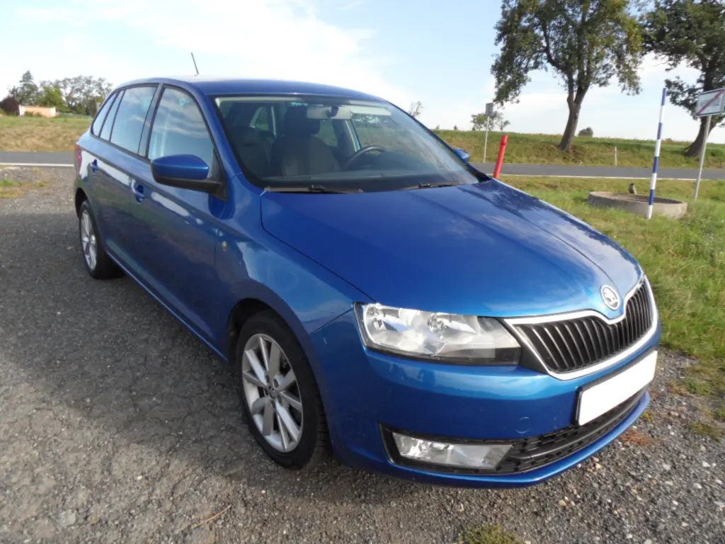 Škoda Rapid 1.2 TSi,77kw,zak. v ČR,naj.99000km - fotka 3