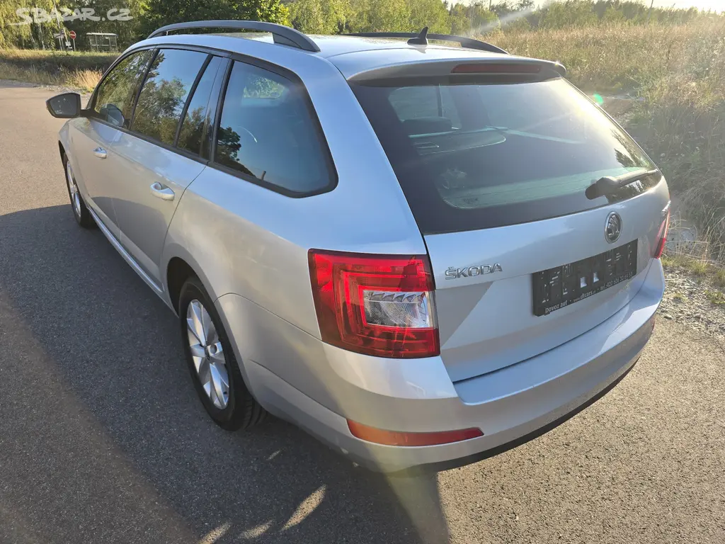 Škoda OCTAVIE III DSG com 2.0 TDI 110 kw,rv06/2016 - fotka 3