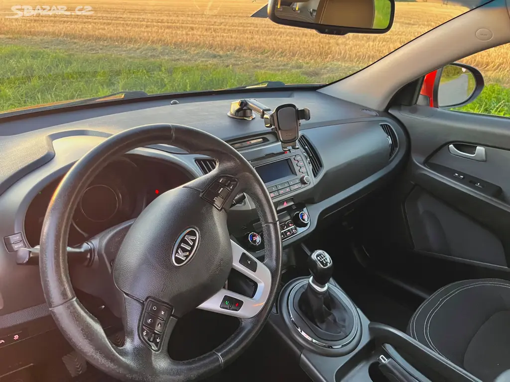 Kia Sportage 2.0 CRDi 4x4 (2011) 1. majitel - fotka 2