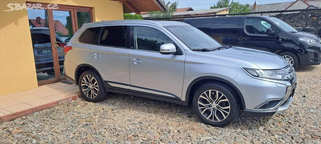 Mitsubishi Outlander 2.2 DI-D 110kW 4X4 7-MÍST DPH - fotka 4