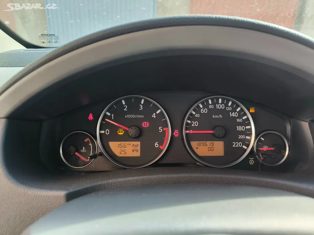 Nissan Pathfinder, 2. majitel, nájezd 189 619 km - fotka 3