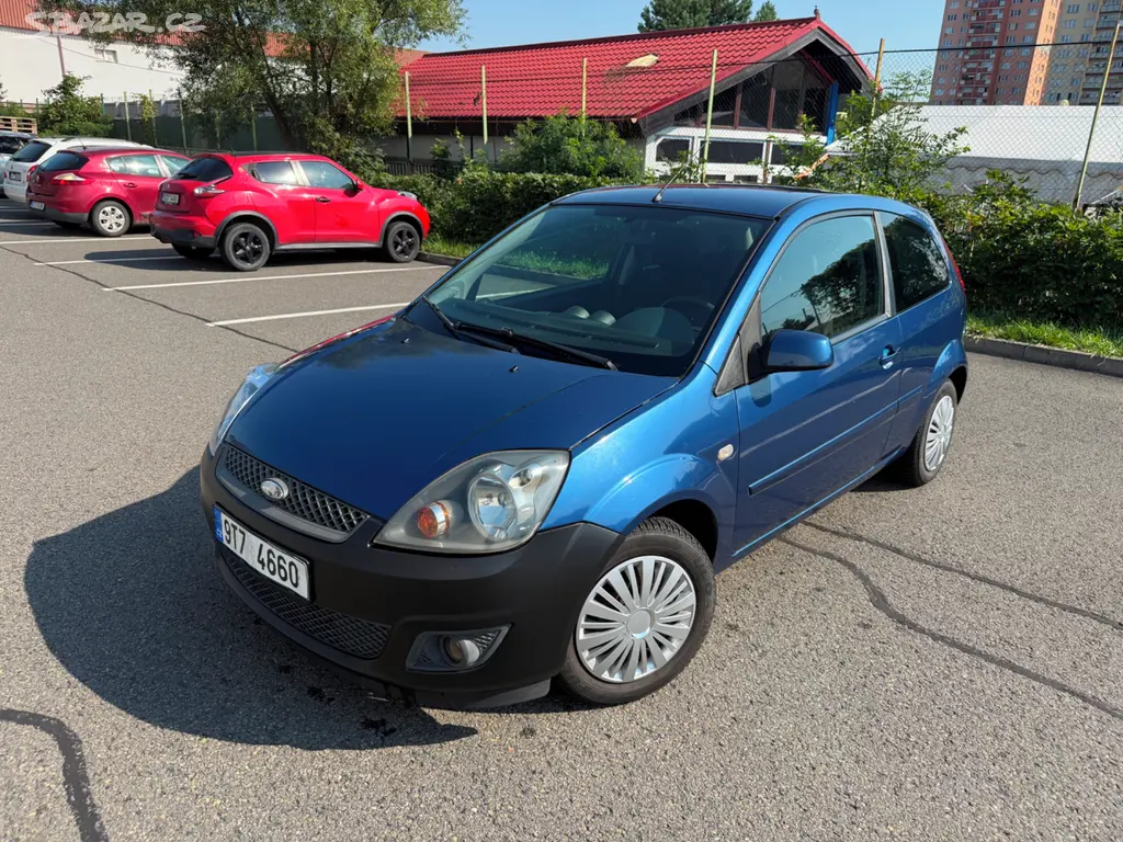 FORD FIESTA 1,3i 55kW 2008 - 2. maj Klima - Pěkná