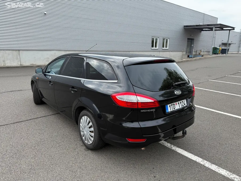 FORD MONDEO COMBI 2,0 TDCi 103kW - Klima - r.2010 - fotka 3