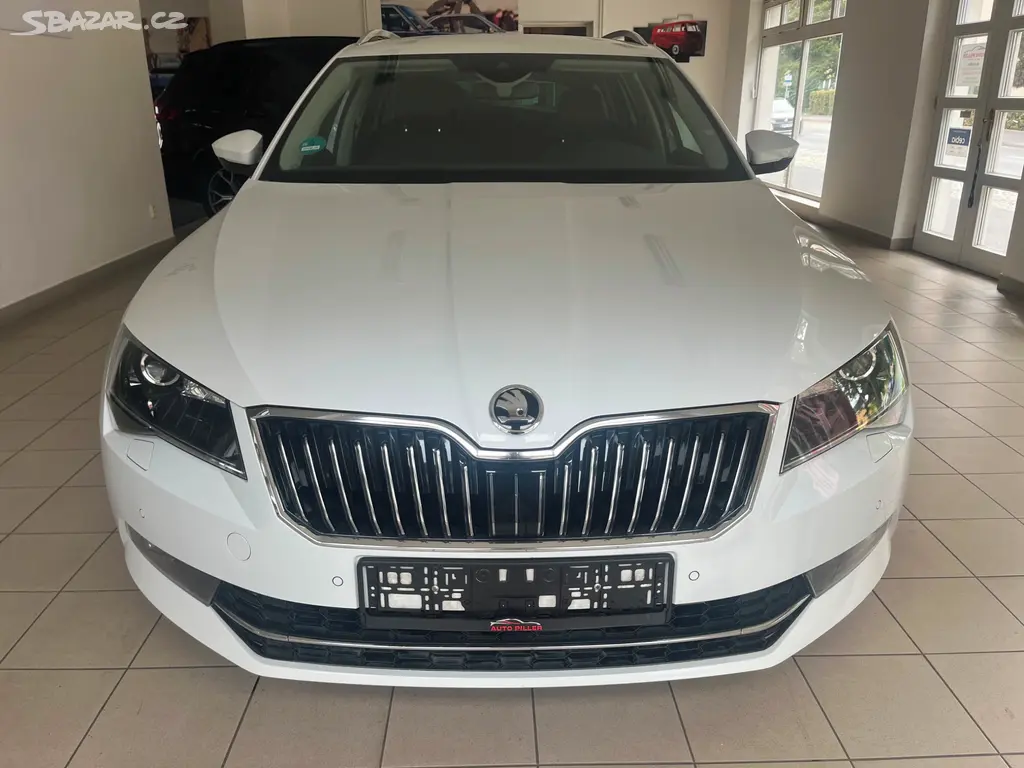 Škoda Superb III Laurin & Klement 2,0 Tdi 140kw - fotka 2