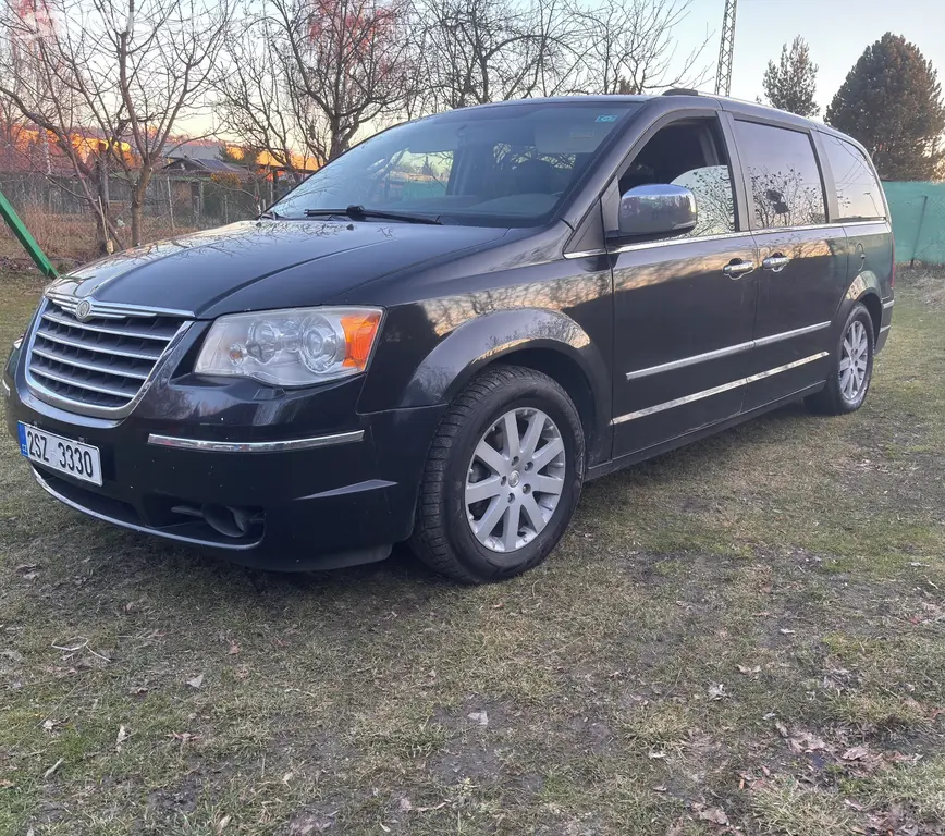 Chrysler Grand Voyager 2.8 CRD 120kW STOW'N'GO - fotka 4