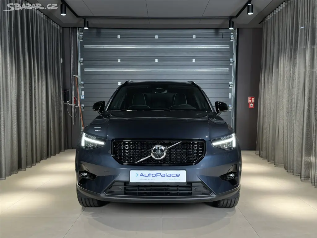 Volvo XC40, 2,0 B4 Plus - fotka 6