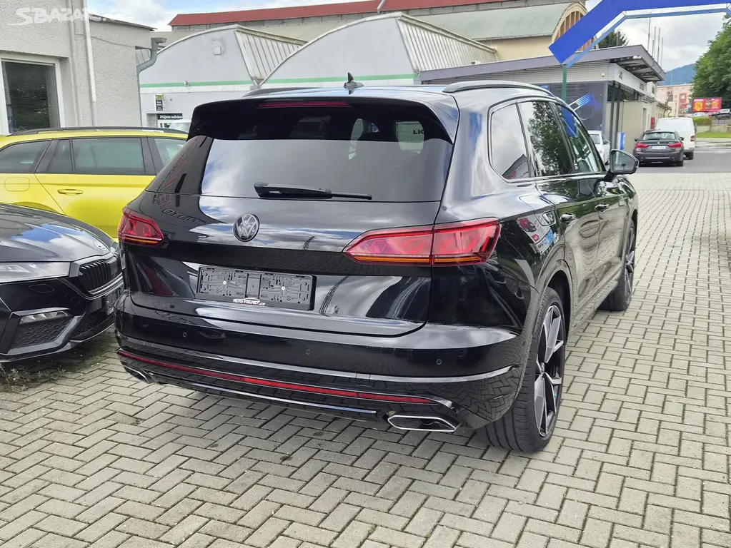 VW Touareg TDi R Line BLACK STYLE WEBASTO KAMERA - fotka 3