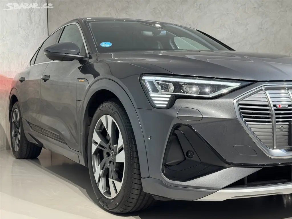Audi e-tron, 300kW Sportback S-Line Matrix - fotka 6