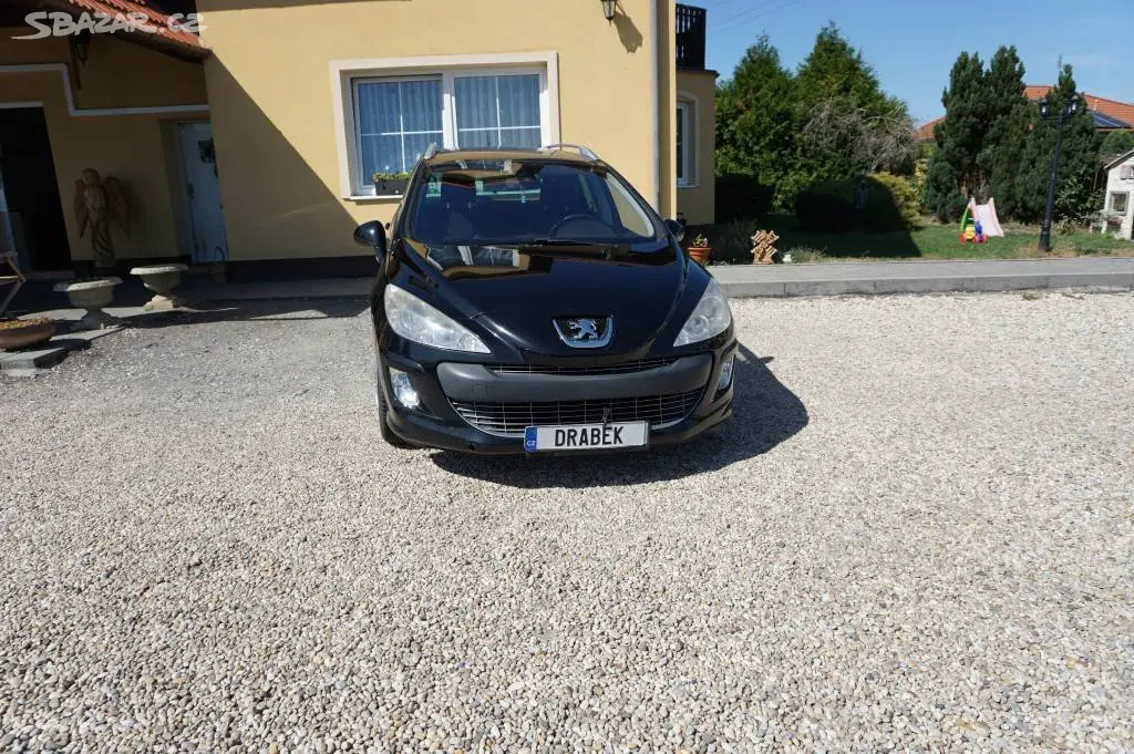Peugeot 308, 1,6 HDI nové v ČR