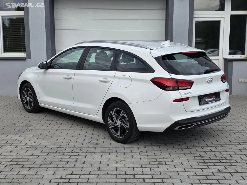 Hyundai i30, 1.0T-GDi 88kW Comfort ČR NOVÉ - fotka 4