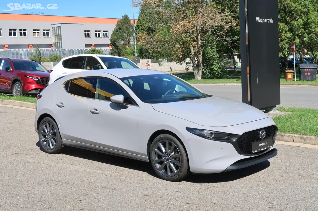 Mazda 3, HB 2,5G 140k Centre-Line,Style - fotka 2