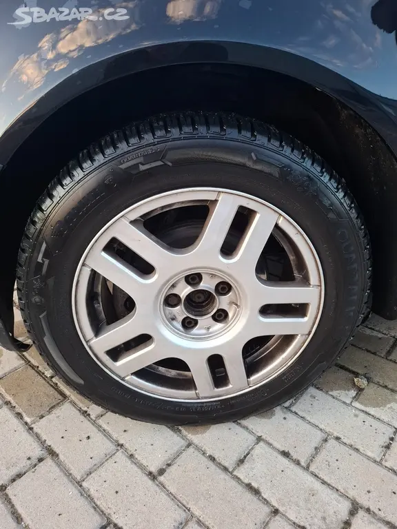 Auto volkswagen golf - fotka 5