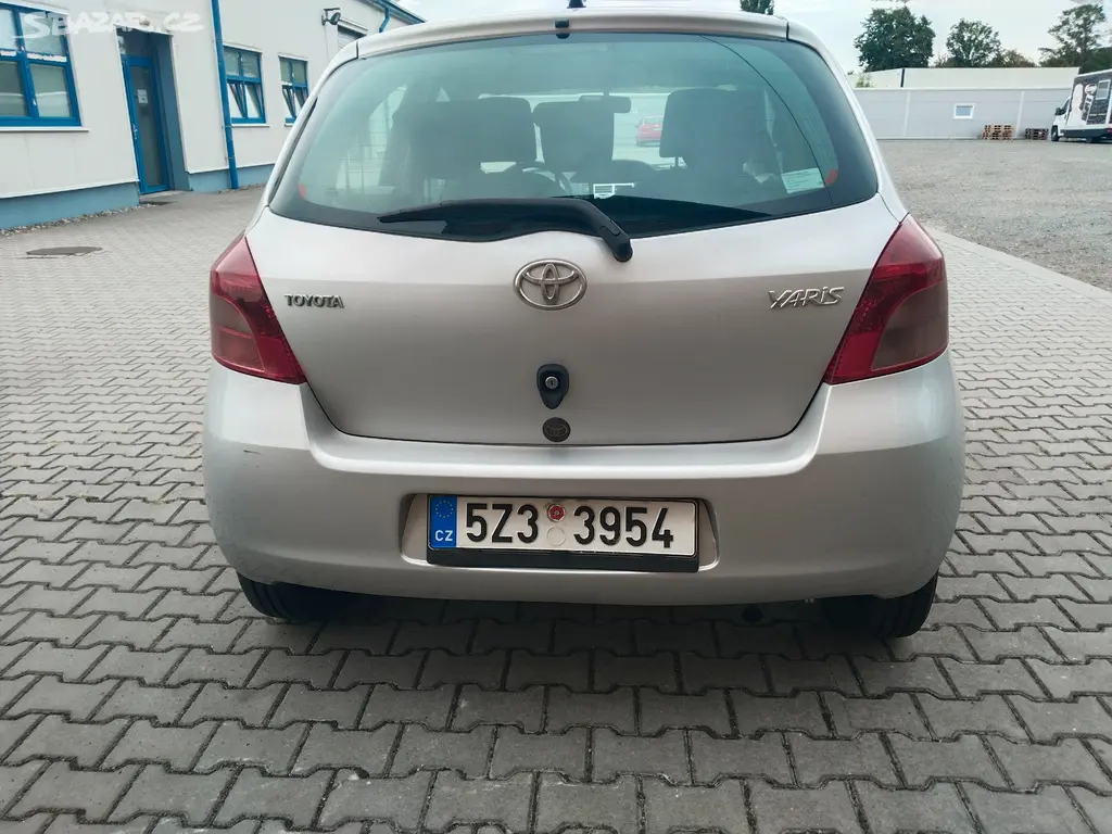Toyota Yaris 1.0 (51 kW) r.2007 Nová spojka LUK - fotka 4