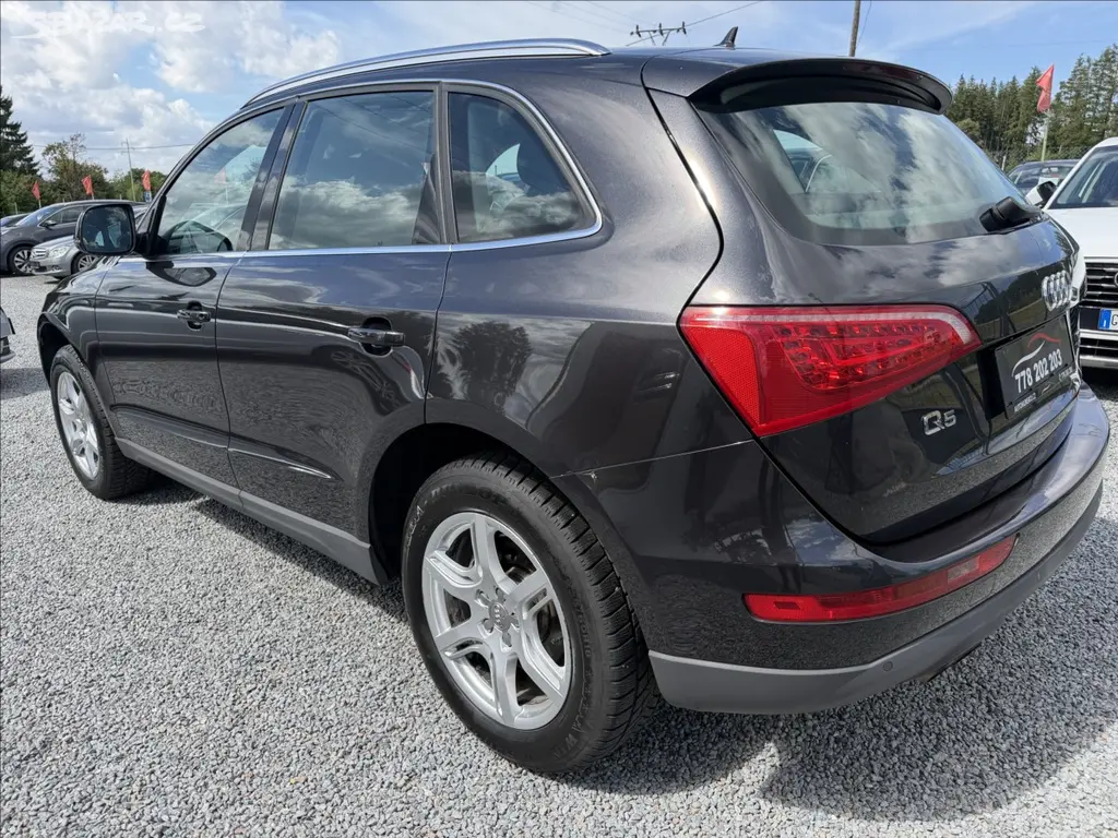 Audi Q5, 2,0 TDI 125 Kw QUATTRO - fotka 5