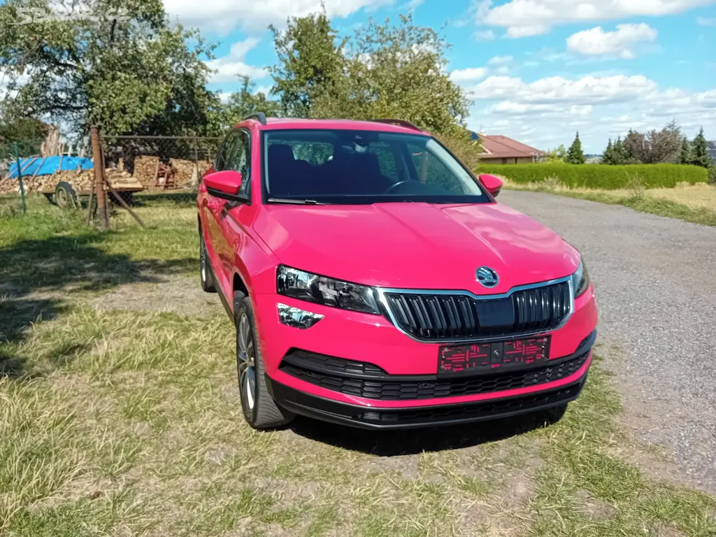 ŠKODA KAROQ 1.0 TSi, 2020, Kamera, Kessy, Rozvody. - fotka 3