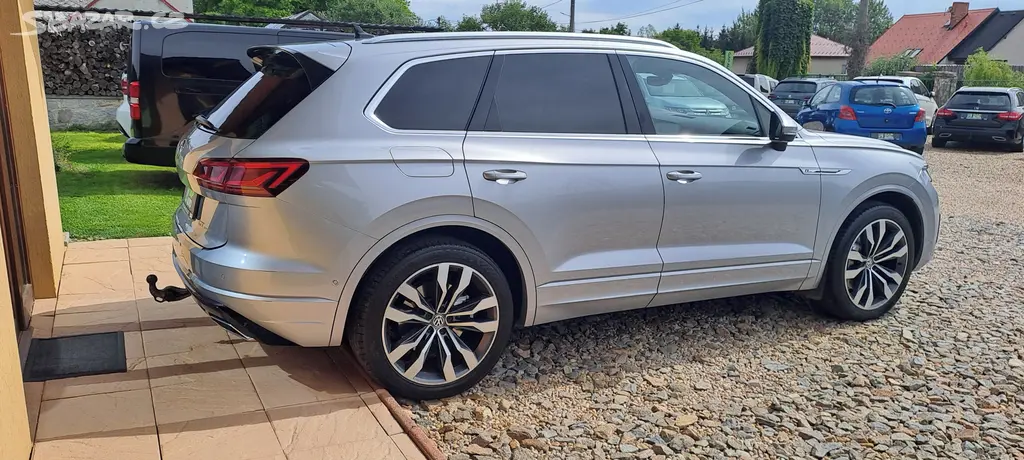 Volkswagen Touareg 3.0 TSI 250kW R-LINE DPH - fotka 3