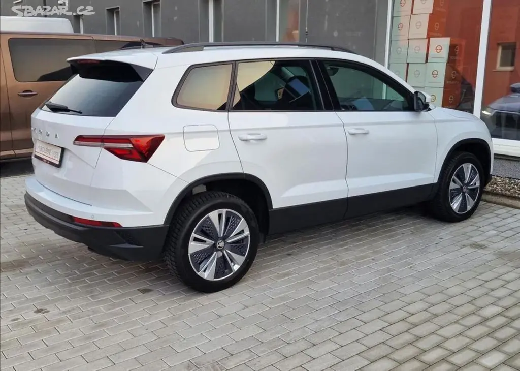 Škoda Karoq, 2.0TDI DSG Style,ČR,1.Majitel - fotka 4