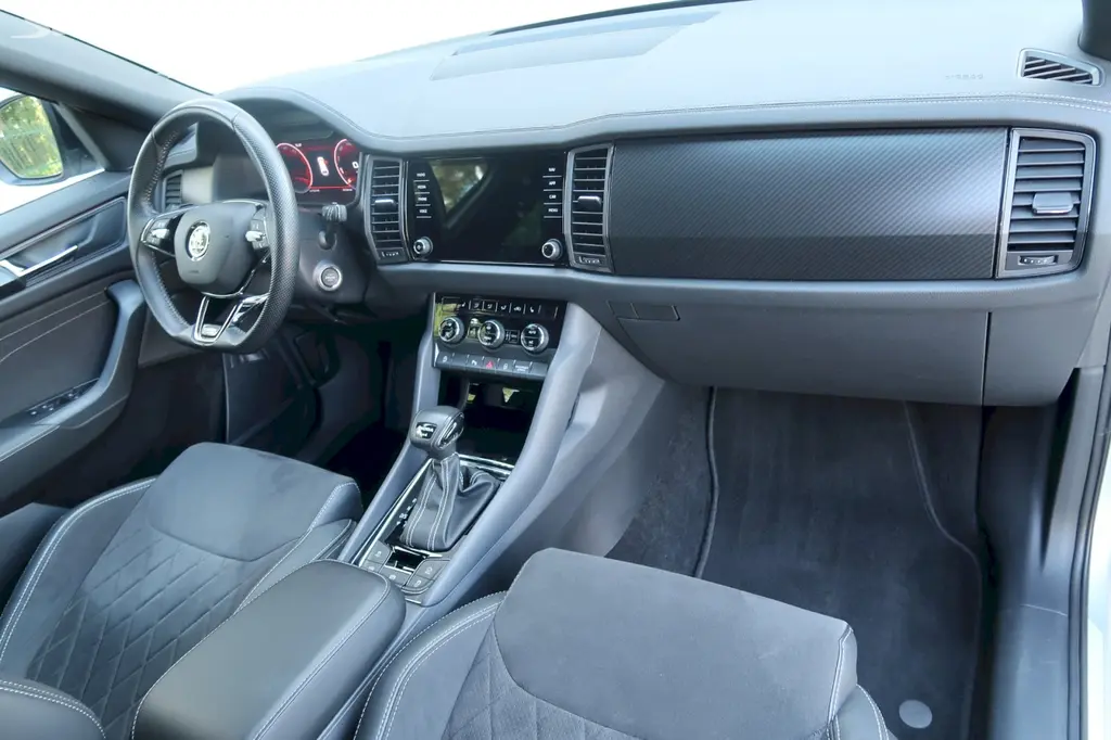 Škoda Kodiaq, Sportline Plus 2,0 TDi /147 kW - fotka 5
