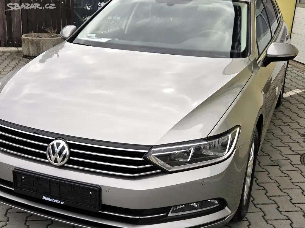 Volkswagen Passat, 2,0 TDi DSG SERV.KN.FAKTURY - fotka 3
