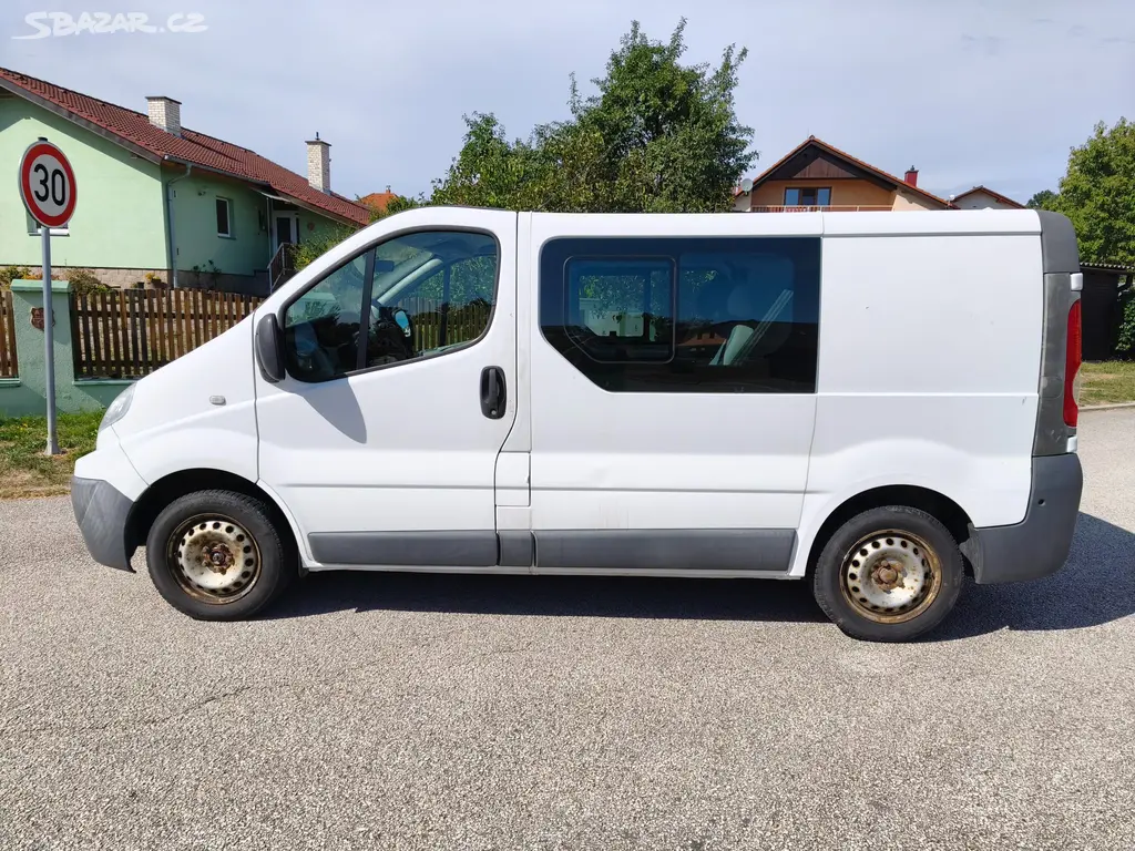 RENAULT TRAFIC 2.0 DCI, 1.MAJITEL, NOVÁ STK - fotka 4