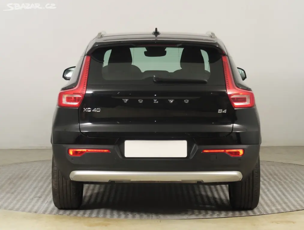 Volvo XC40, B4, Automat, 1.maj, ČR - fotka 4