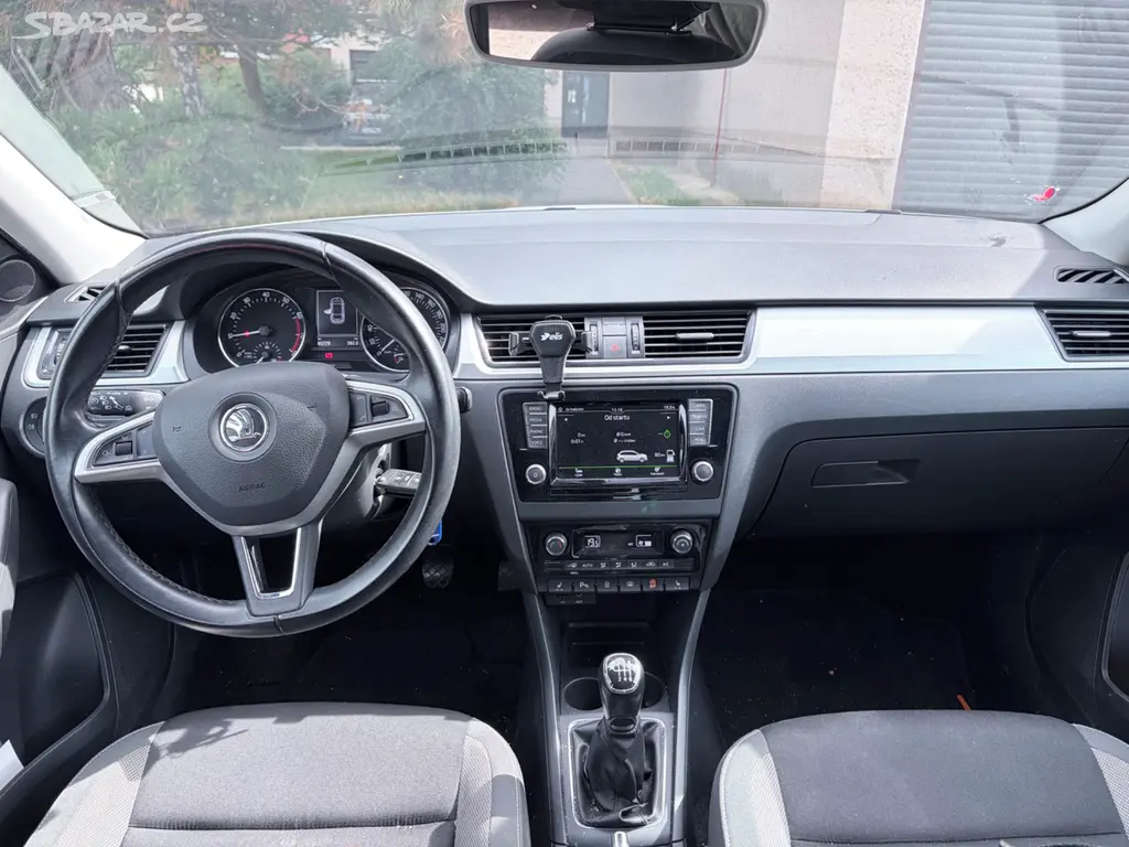 Škoda Rapid 1.2 TSI 81kW ([telefon skryt] km - fotka 5
