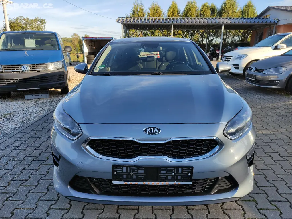 KIA CEED III 1.4i CVVT,2019,ALU 16,USB,AUX,IMFV,BC - fotka 2