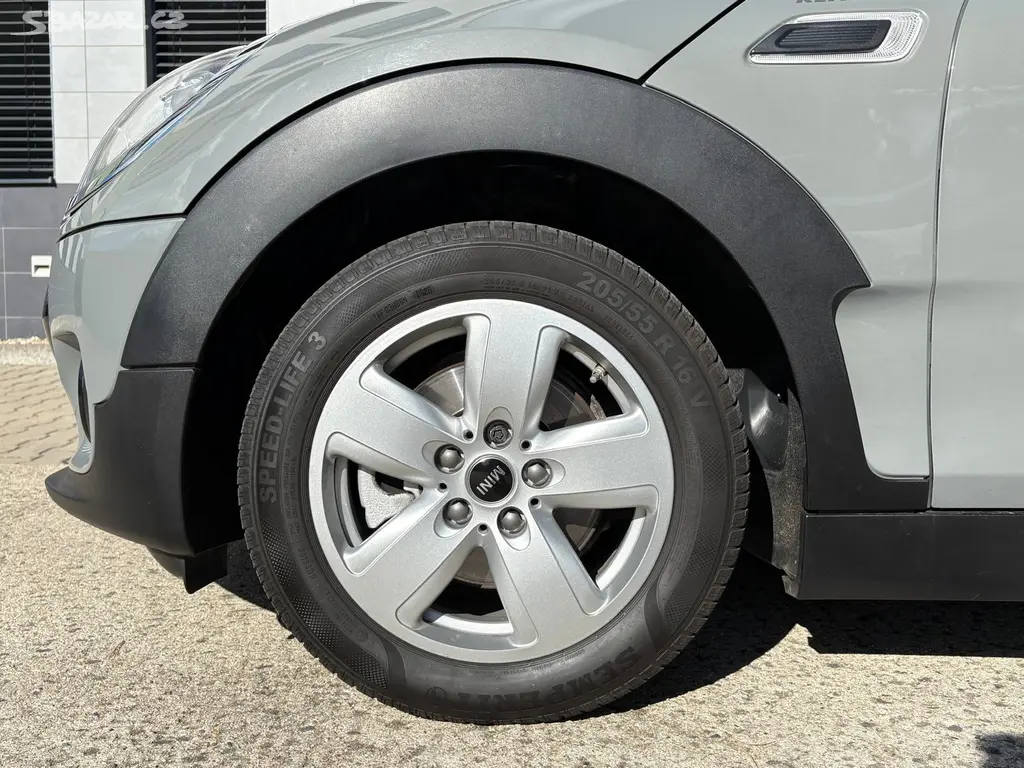 Mini Clubman, Cooper 1.5i 100 kW Moonwalk,ČR - fotka 6