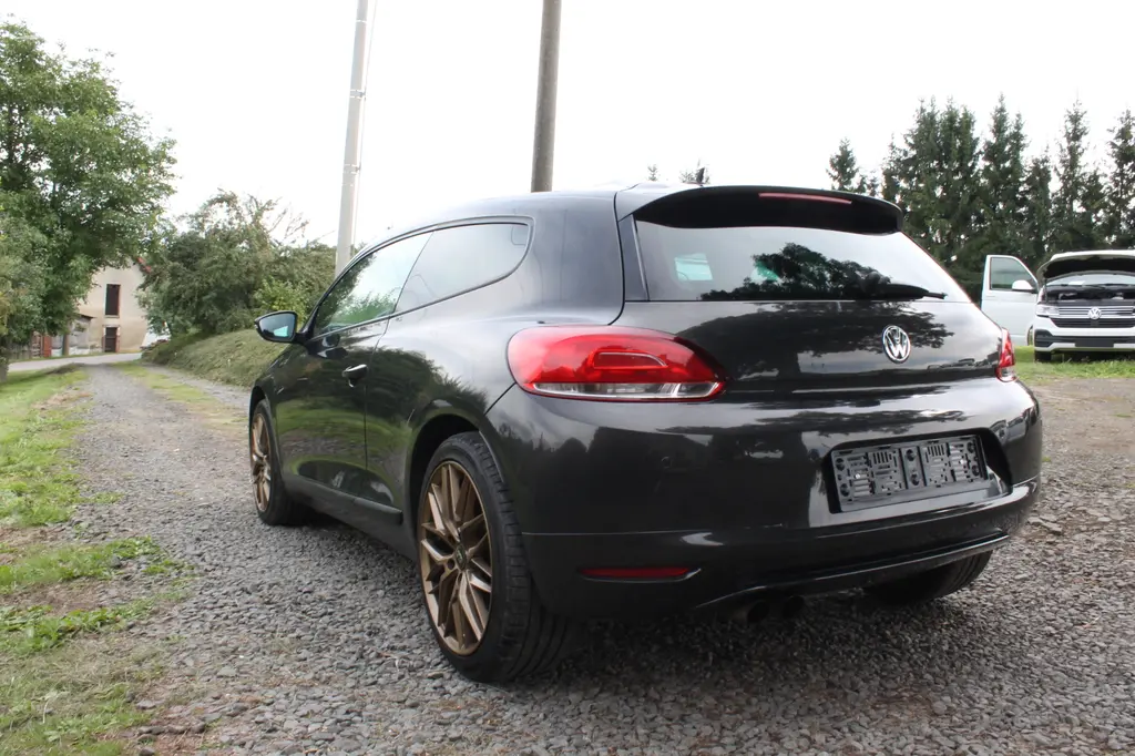 Volkswagen Scirocco 1,4 TSi 118 Kw DSG, Sport - fotka 4