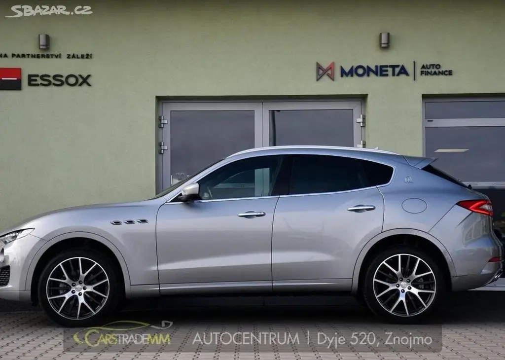 Maserati Levante 3.0D ČR Q4 H/K ACC VZDUCH 202 kw - fotka 2