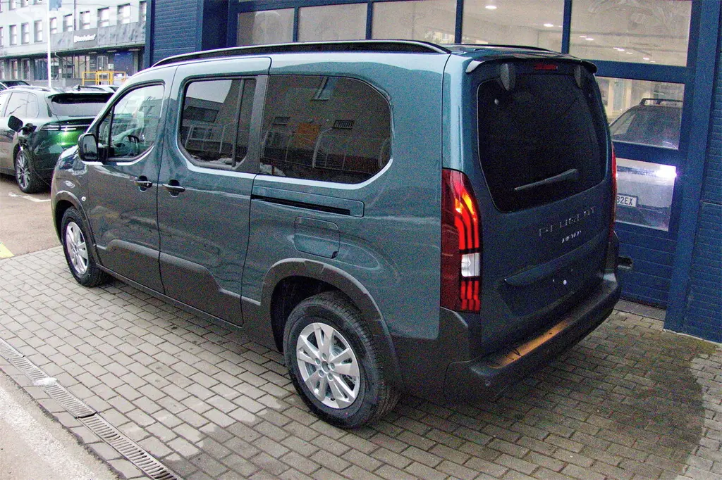 Peugeot Rifter, LONG ALLURE BlueHDi 130 MAN6 - fotka 2